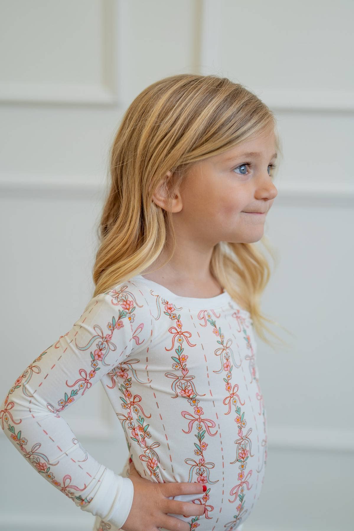 Springtime Floral Garland 🌸🎀 | Two-Piece Bamboo Pajama Set