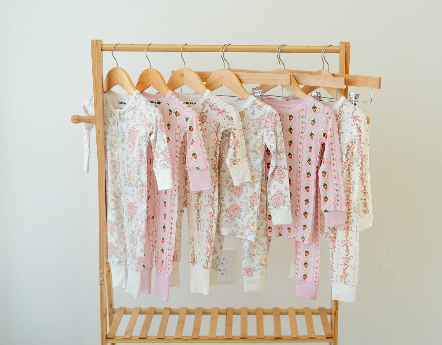 Springtime Floral Garland 🌸🎀 | Two-Piece Bamboo Pajama Set