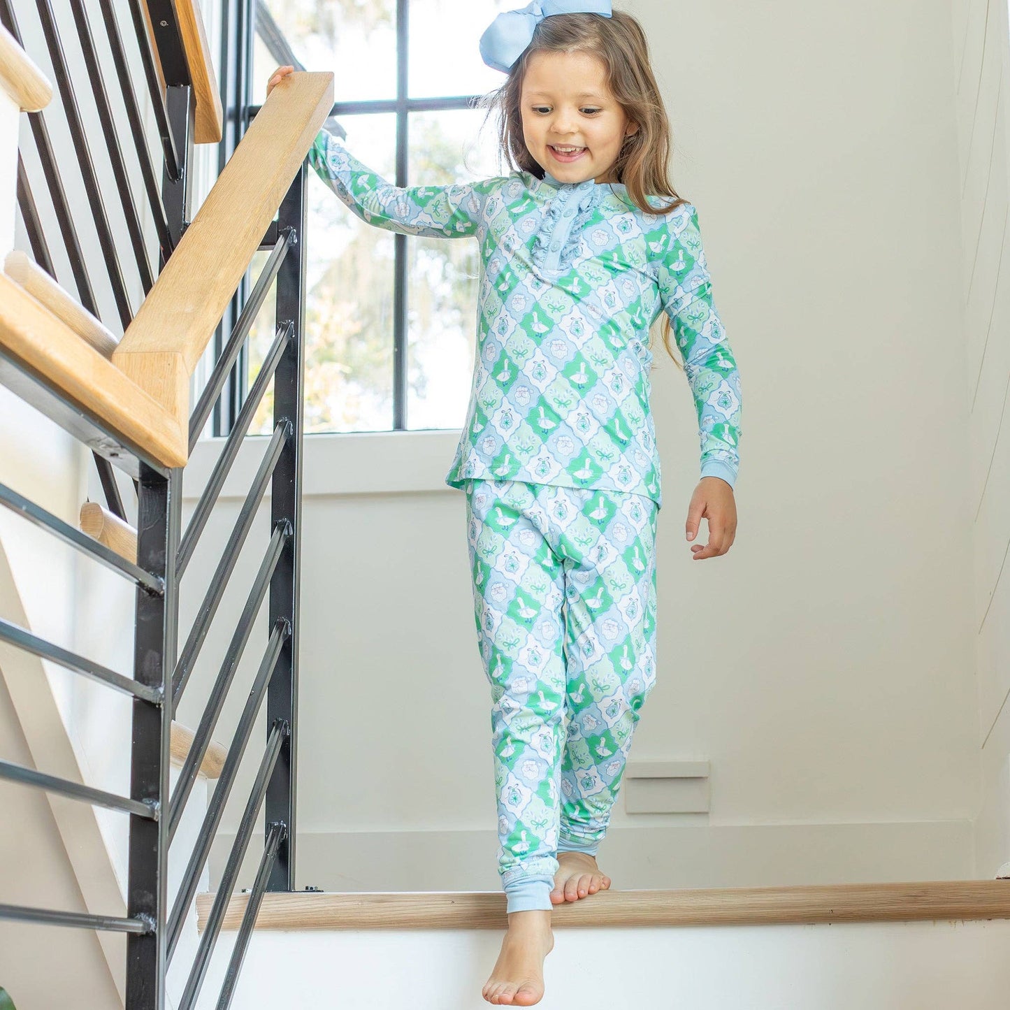 Girls Bamboo Loungewear - Frosted Christmas