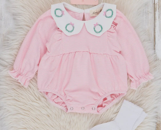 Pink Holiday Wreath Scallop Collar Bubble